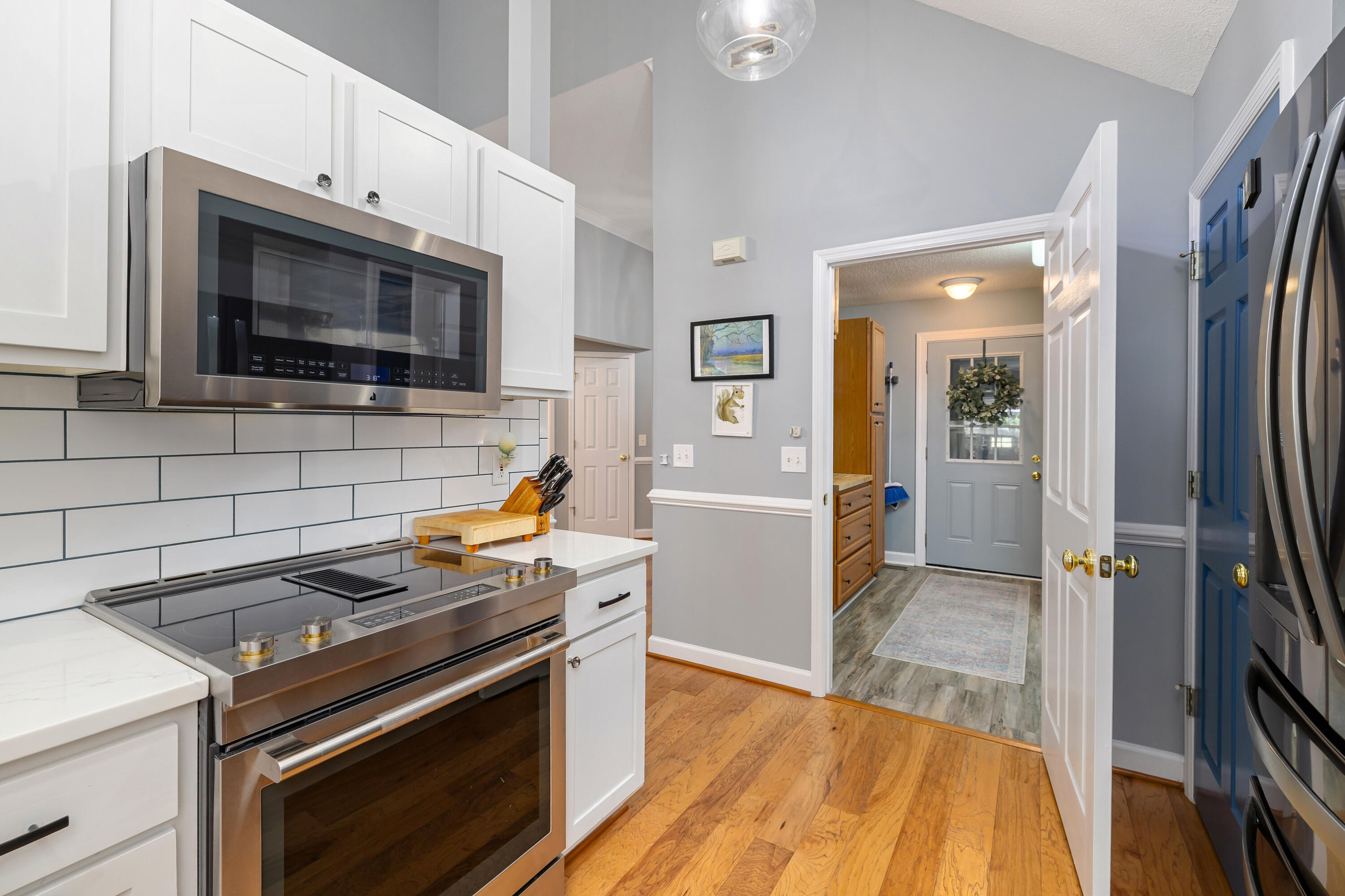 104 Oakview Circle Manning, SC 29102 - Photo 23 of 79 TILE BACKSPLASH