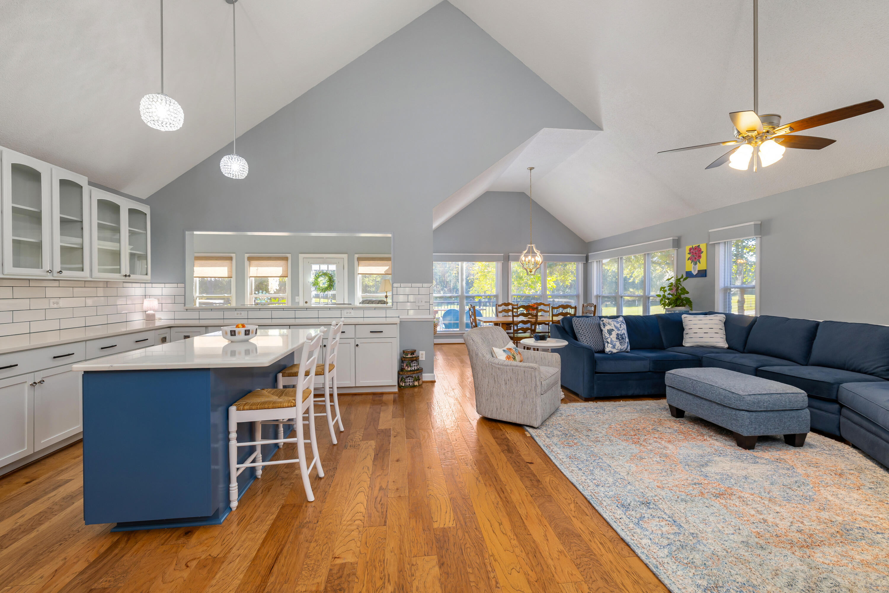 104 Oakview Circle Manning, SC 29102 - Photo 29 of 79 GREAT ROOM