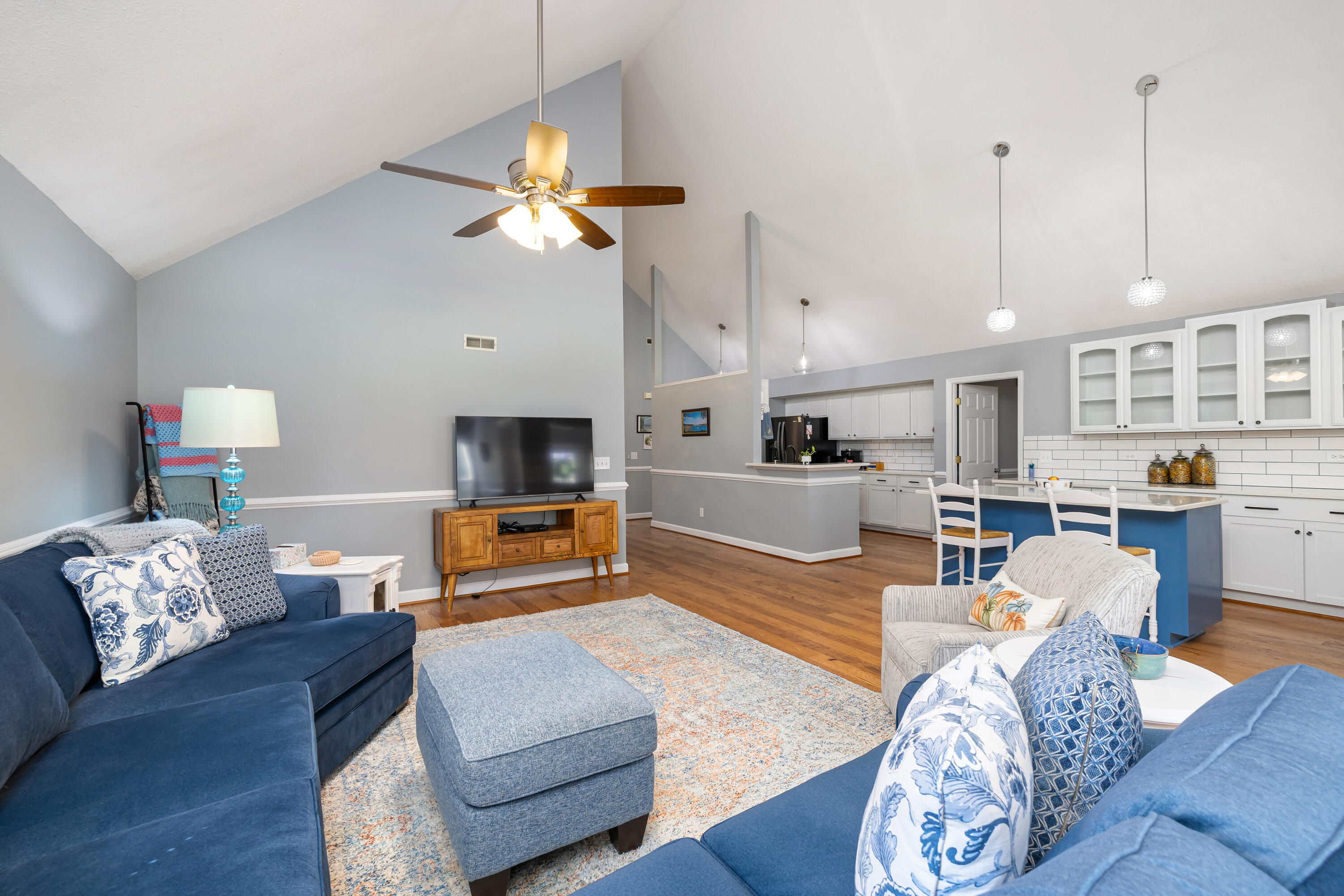 104 Oakview Circle Manning, SC 29102 - Photo 32 of 79 GREAT ROOM