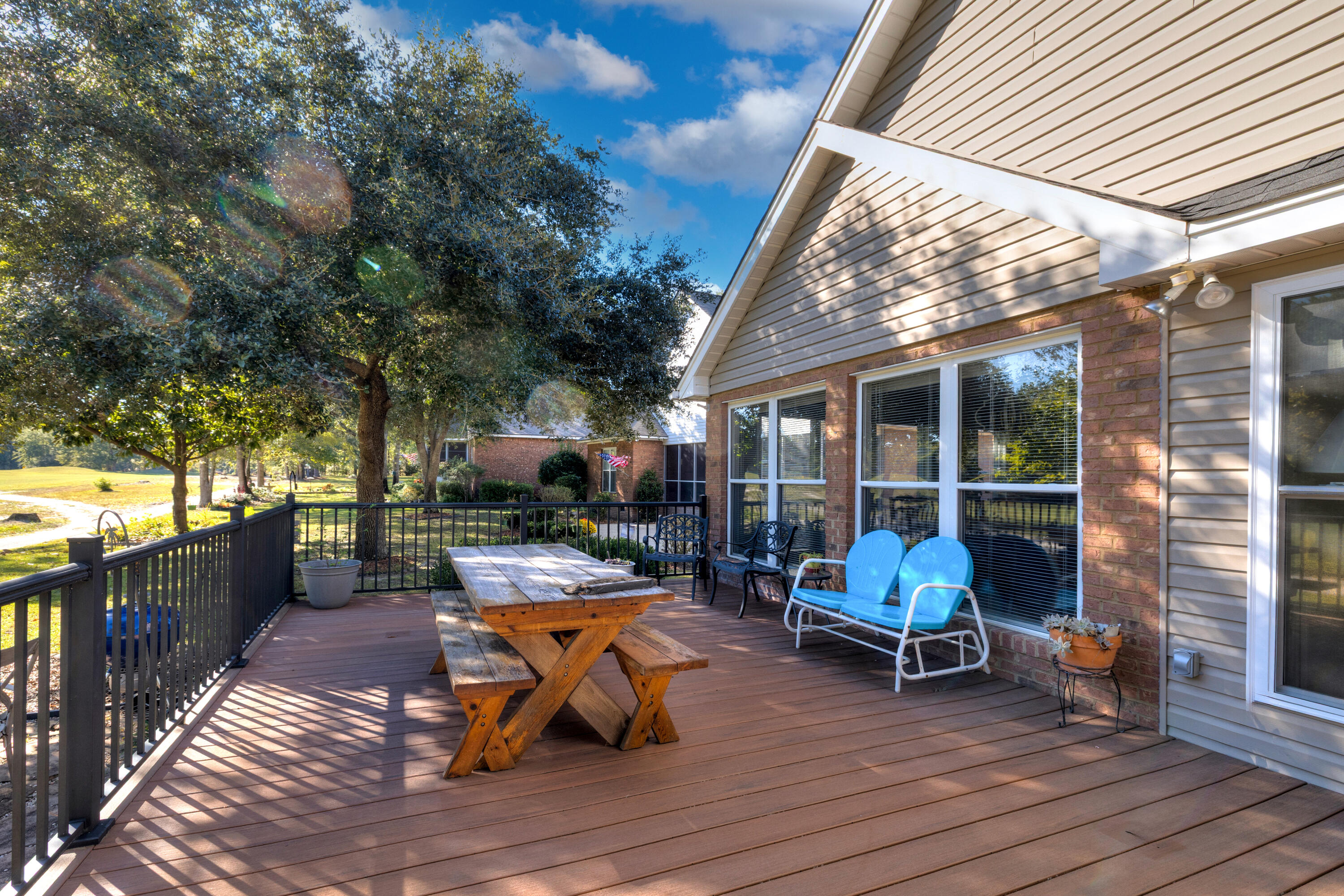104 Oakview Circle Manning, SC 29102 - Photo 7 of 79 LARGE COMPOSITE DECK