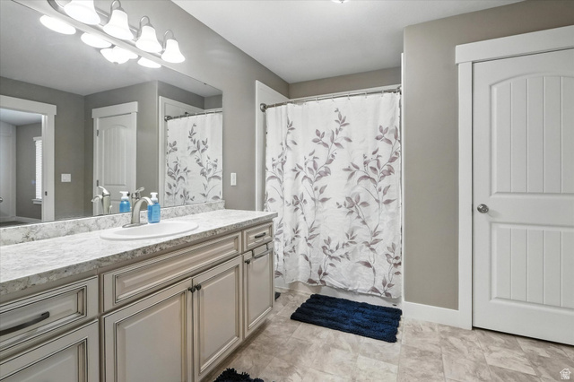 1055 West 2500th Street South Logan, UT 84321 - Photo 21 of 53 Primary Bathroom