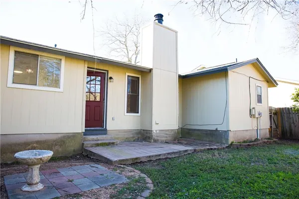 $1,900 | 5912 Shreveport Drive, Austin, TX 78727