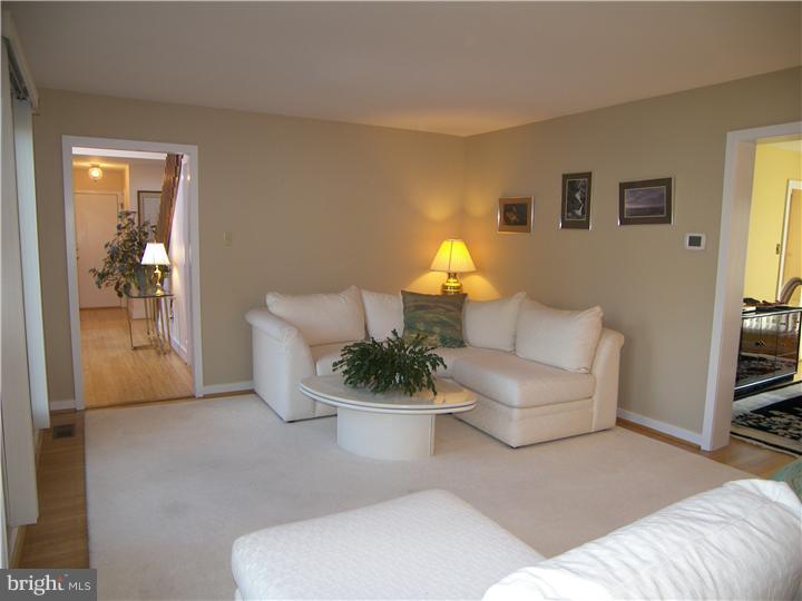841 Richards Road Wayne, PA 19087 - Photo 5 of 25