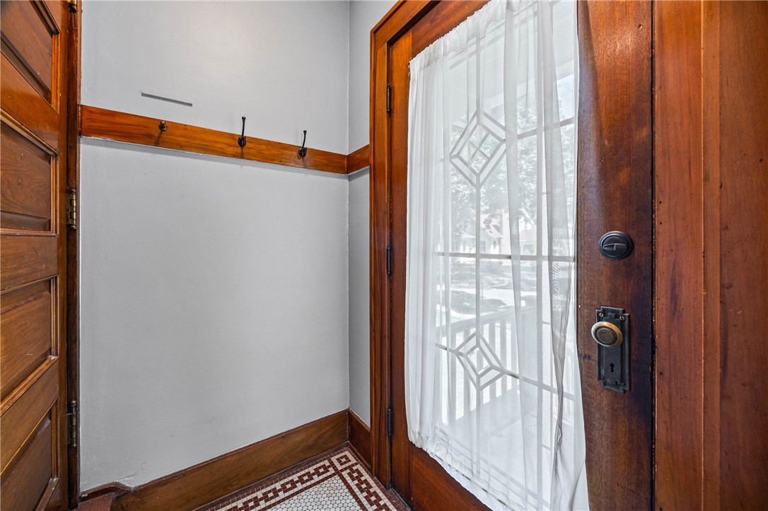 24 Martinot Avenue Rochester, NY 14609 - Photo 5 of 50