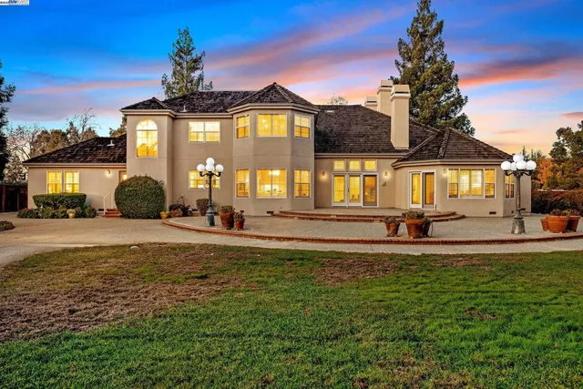 $3,200,000 | 2215 Chardonnay Way, Livermore, CA 94550