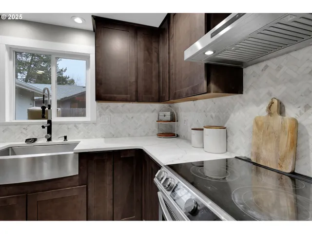 $459,000 | 4582 Liberty Street, Eugene, OR 97402