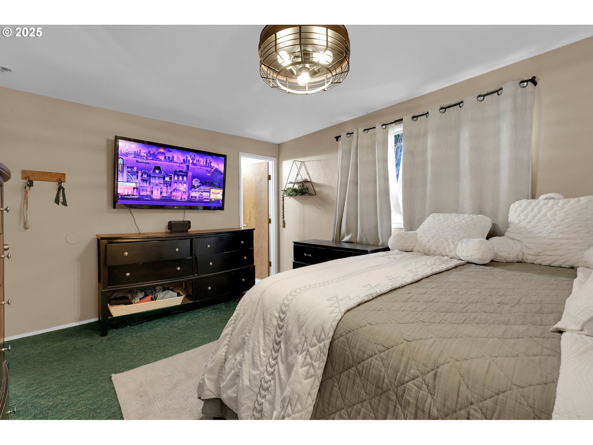 4582 Liberty Street Eugene, OR 97402 - Photo 25 of 29