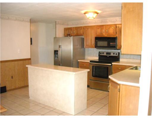 624 Blueberry Road Monroeville, PA 15146 - Photo 5 of 18 Kitchen.