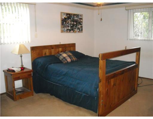 624 Blueberry Road Monroeville, PA 15146 - Photo 7 of 18 Bedroom. Master bedroom with full master bath.