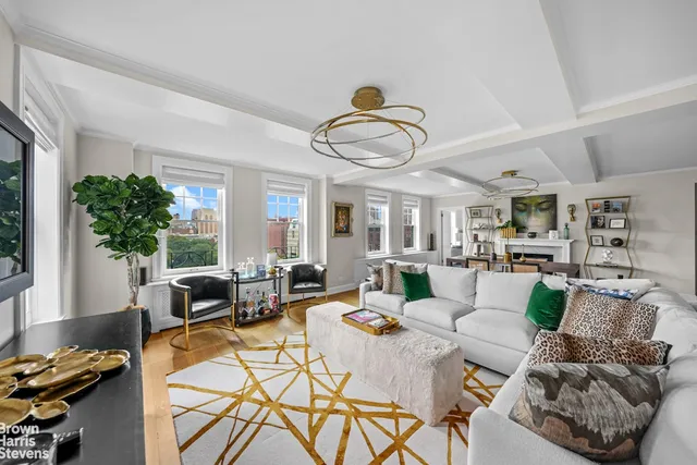 $4,925,000 | 32 Washington Square West, Unit 14E | Greenwich Village