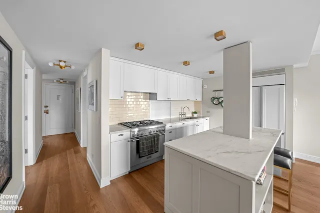 $4,925,000 | 32 Washington Square West, Unit 14E | Greenwich Village