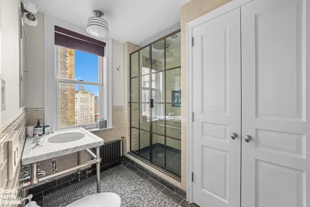 $4,925,000 | 32 Washington Square West, Unit 14E | Greenwich Village