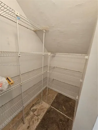 a view of empty room with window