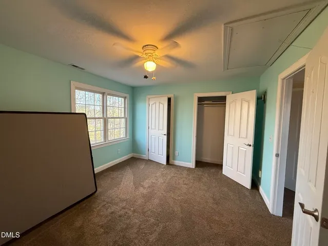 a view of empty room with window