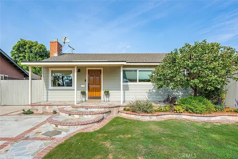 front view of house with a yard