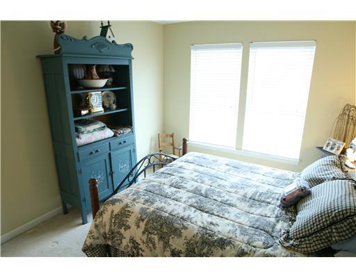 133 Lori Road Gibsonia, PA 15044 - Photo 11 of 18 Bedroom. BEDROOM #2 HAS PLENTY OF SPACE FOR A QUEEN SIZE BED..