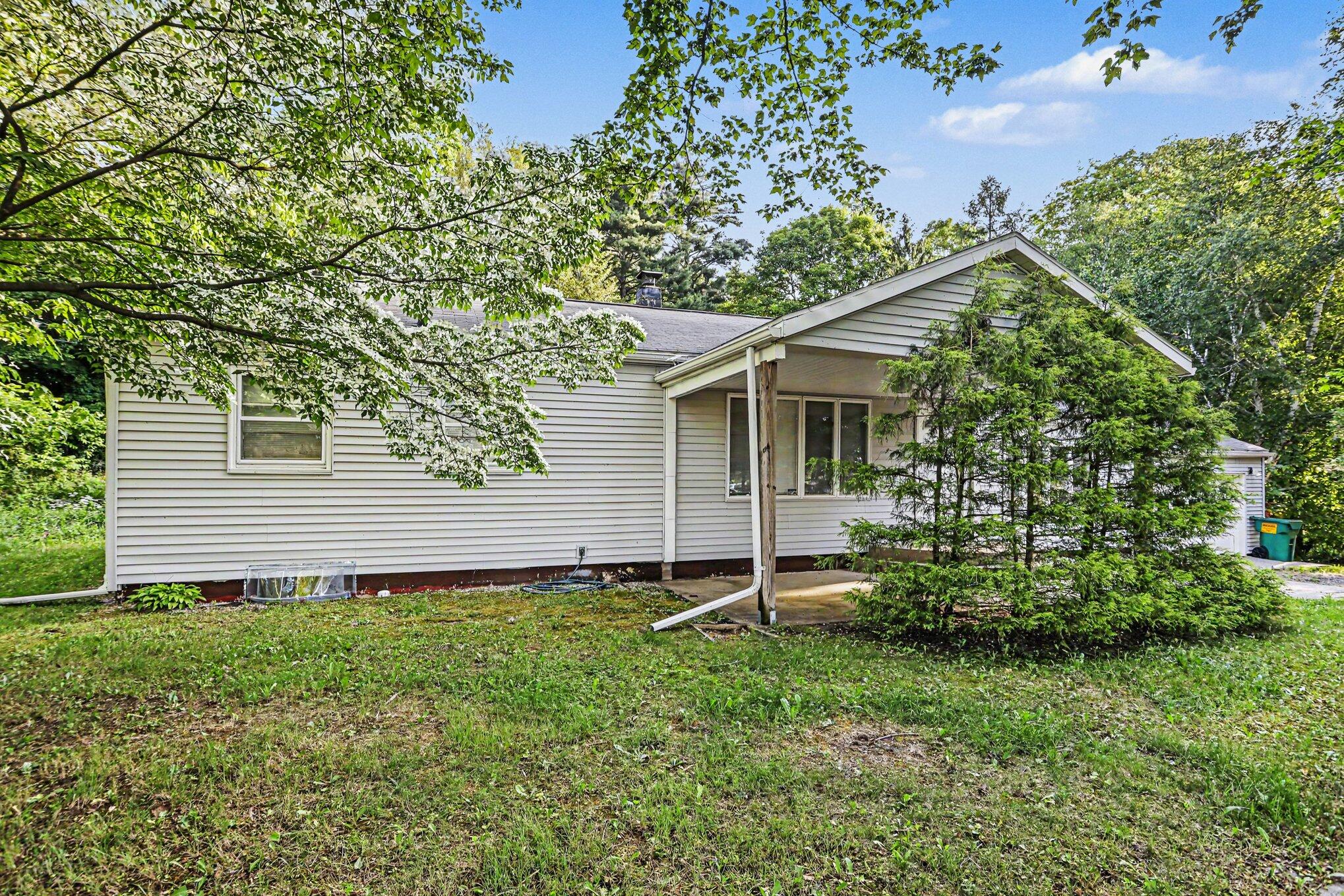 14644 Millard Road Three Rivers, MI 49093 - Photo 3 of 18 file_2788