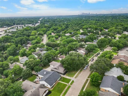 $715,000 | 9110 Westglen Drive, Dallas, TX 75228