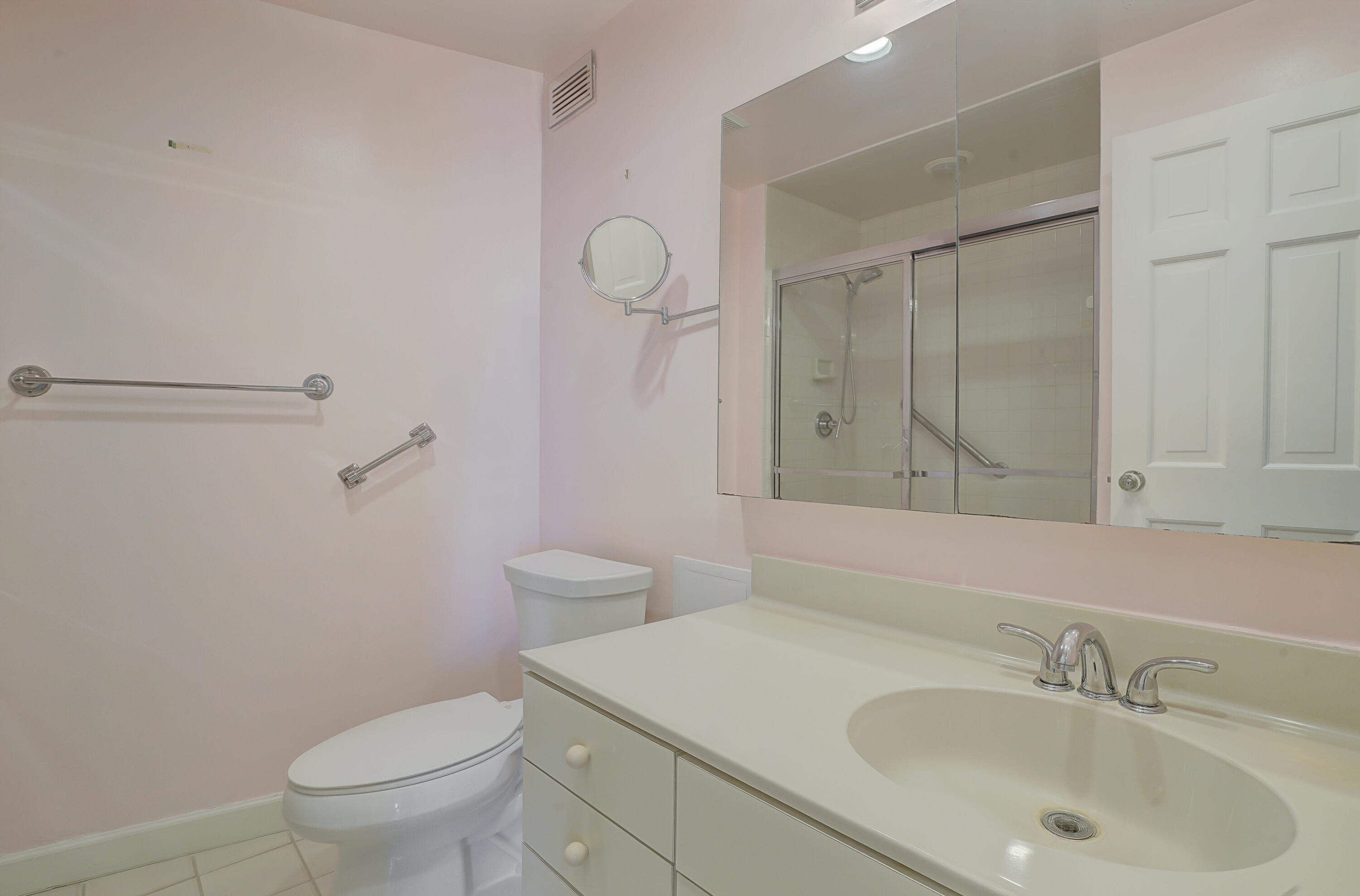 44 Cocoanut Row, Unit 219B Palm Beach, FL 33480 - Photo 17 of 41 44 Cocoanut Row Unit 219B Palm-print-036