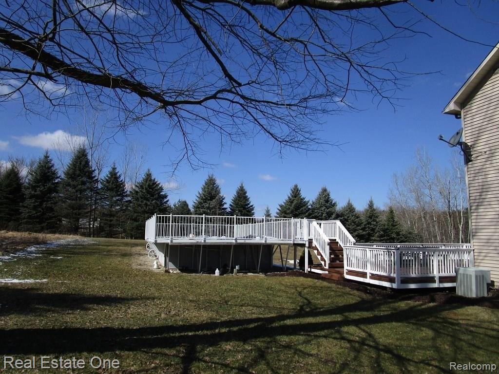 4404 Baldwin Road Metamora, MI 48455 - Photo 5 of 71 IMG_4702.JPG