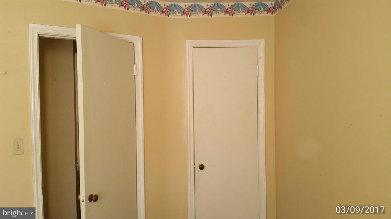 422 Scarsdale Road Baltimore, MD 21224 - Photo 4 of 7 a view of a bathroom