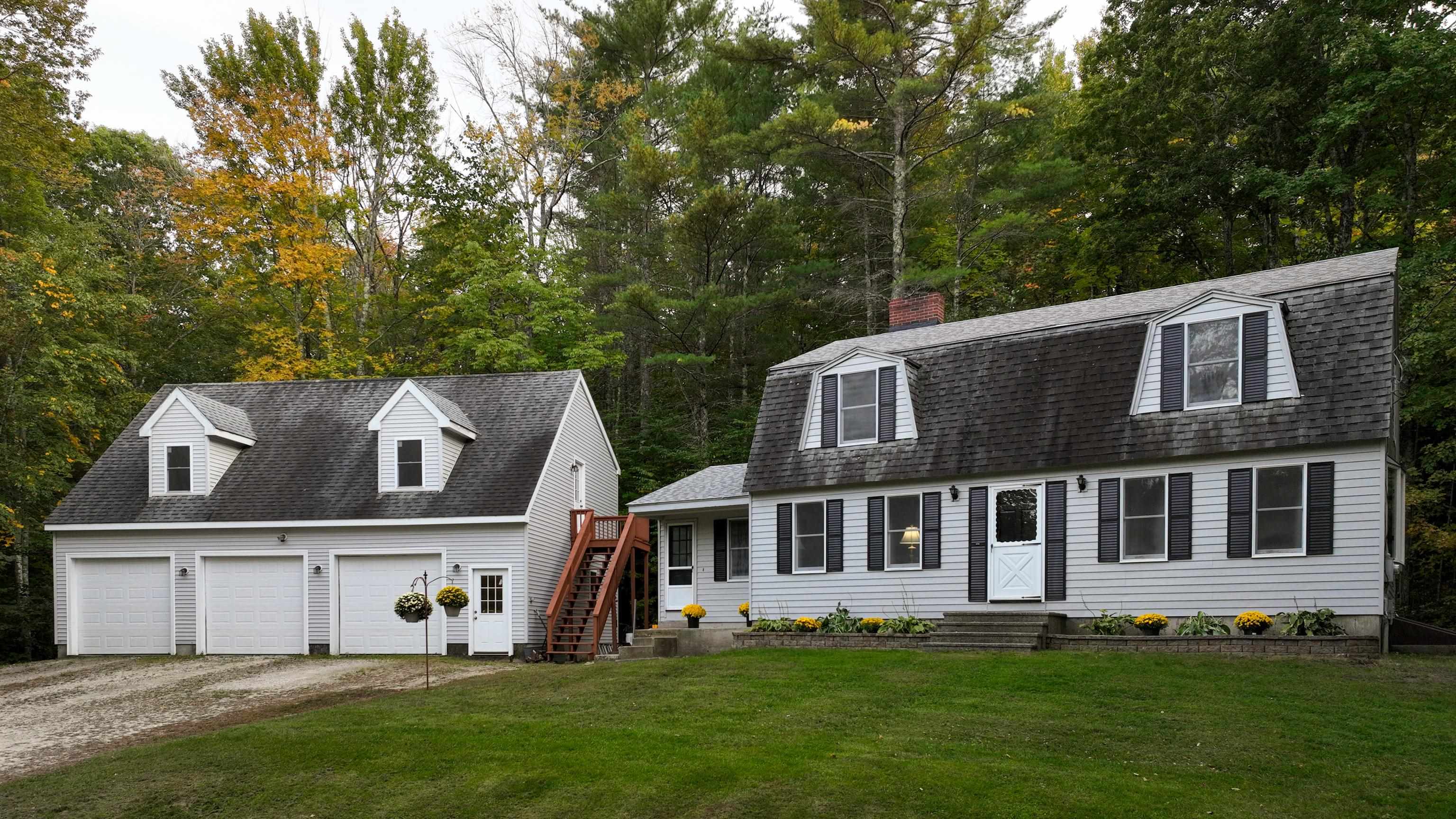 343 Farmington Road Milton, NH 03851 - Photo 3 of 40