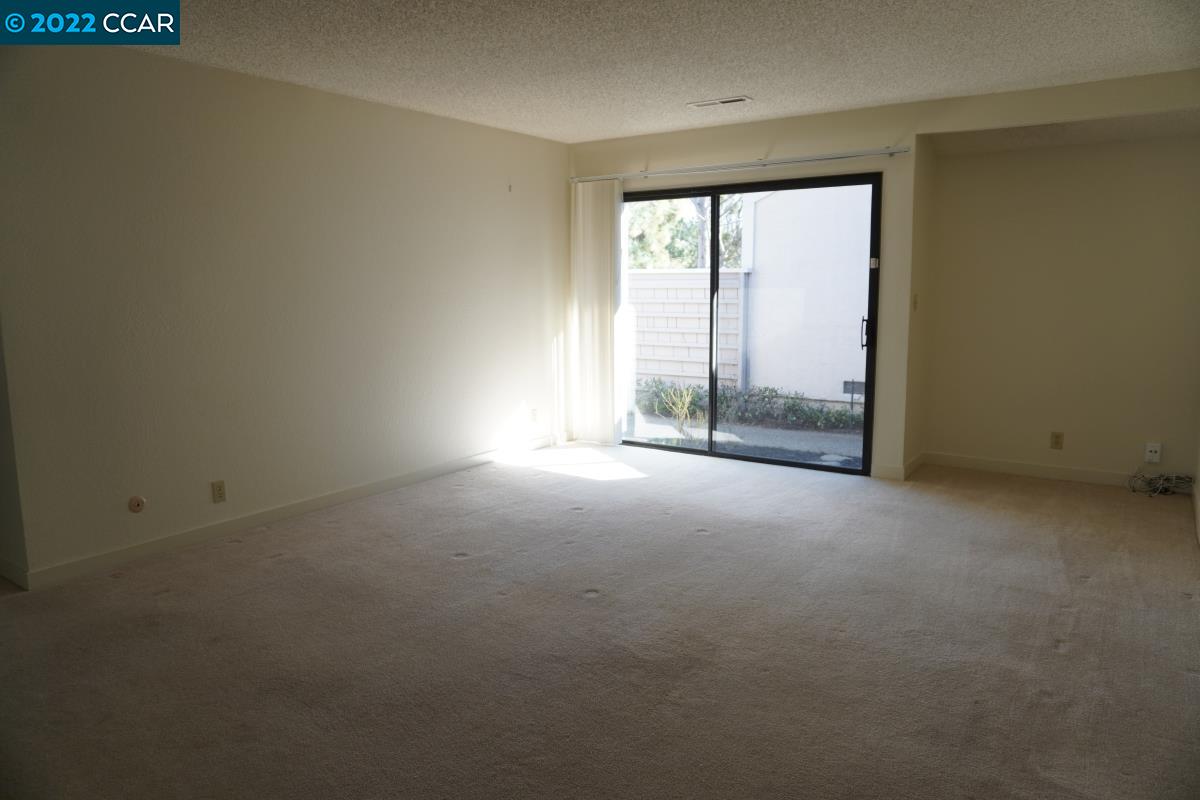 541 Adirondack Way Walnut Creek, CA 94598 - Photo 9 of 16 an empty room with a window
