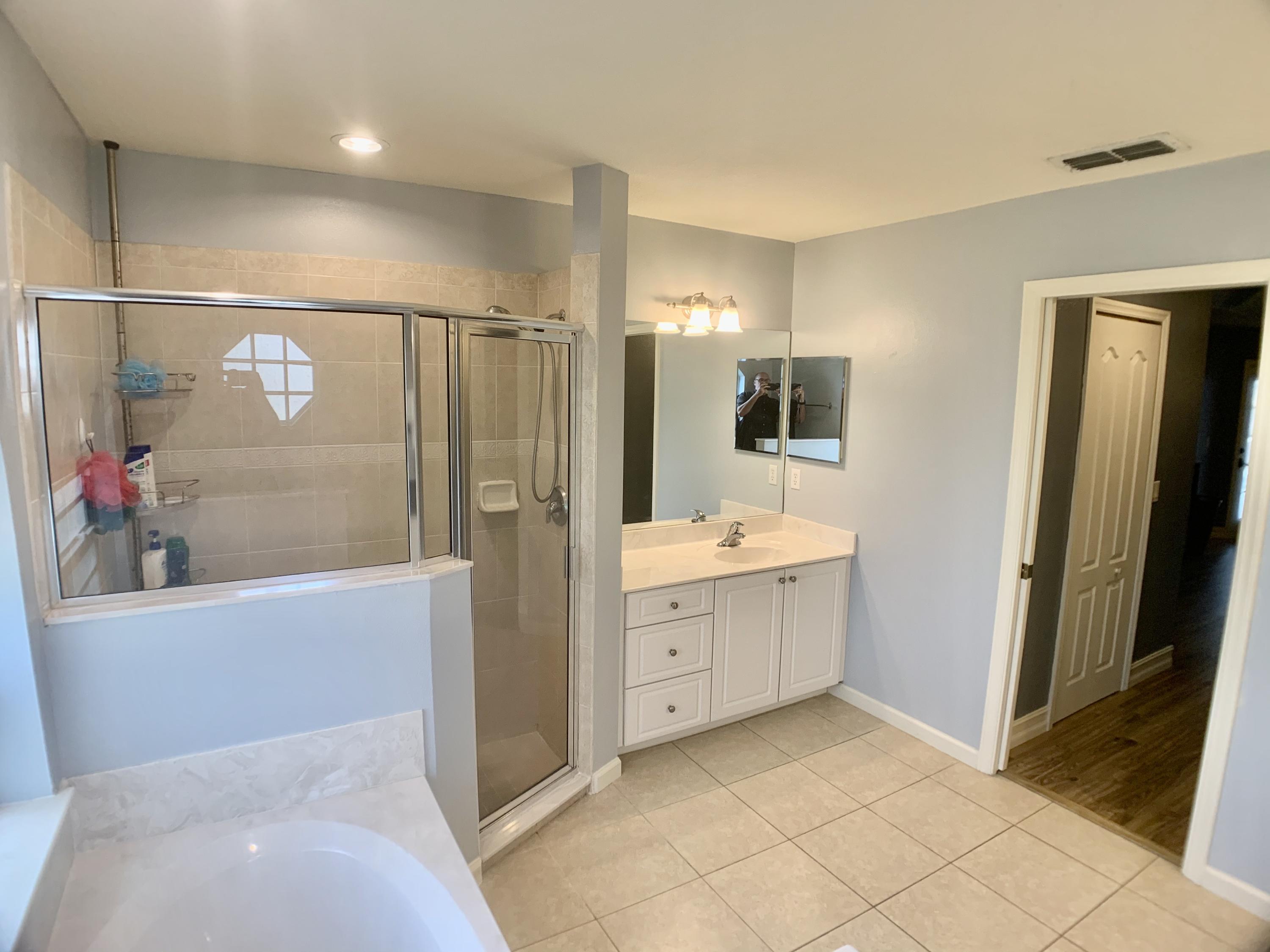 611 Southwest Aster Road Port St. Lucie, FL 34953 - Photo 25 of 40 C3B11DCD-F5BF-46EE-B484-A7DD7B2BE725_1_2