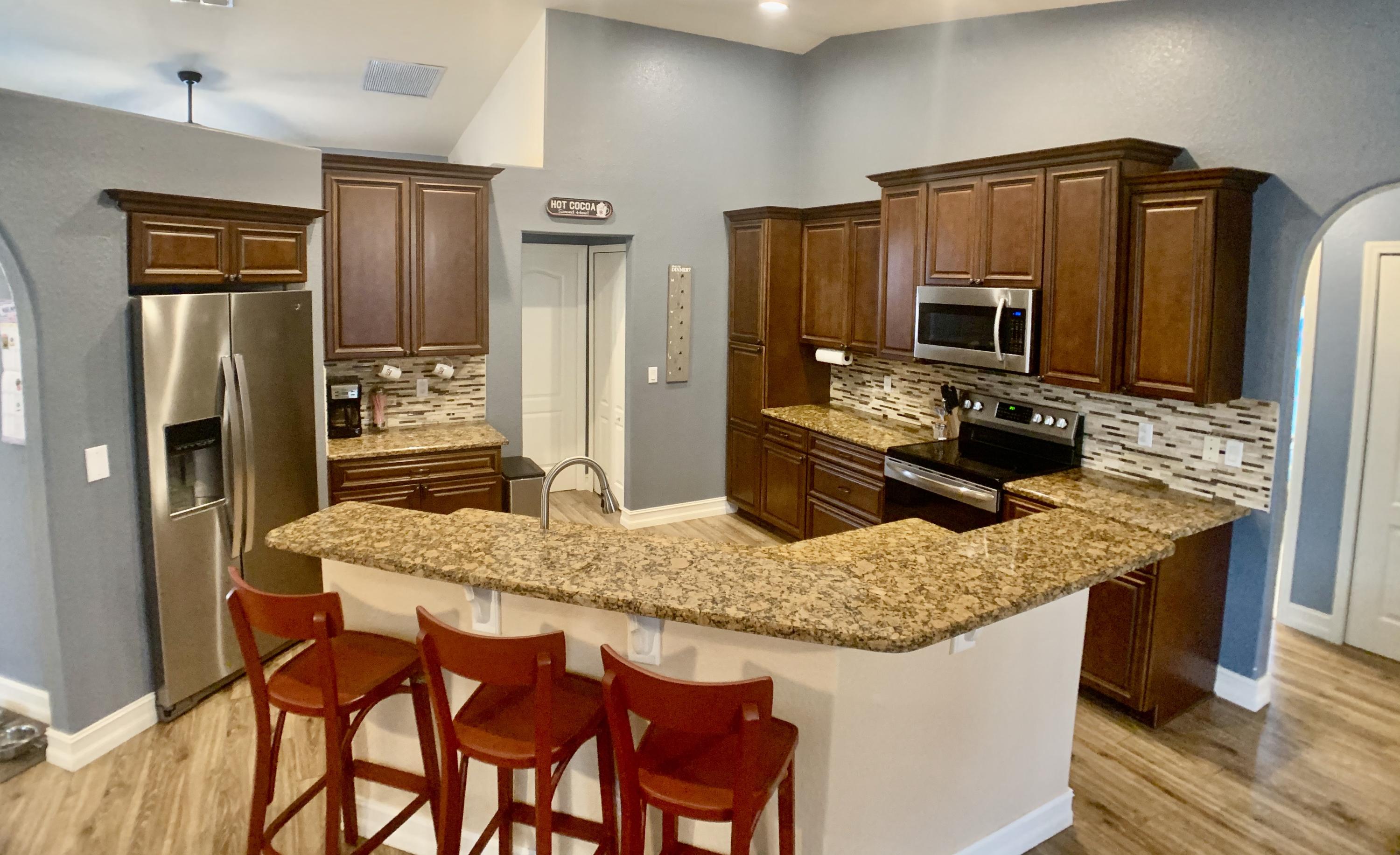 611 Southwest Aster Road Port St. Lucie, FL 34953 - Photo 6 of 40 BCD5EF5C-BDD0-4B4A-A119-4FE4618D0062_1_2