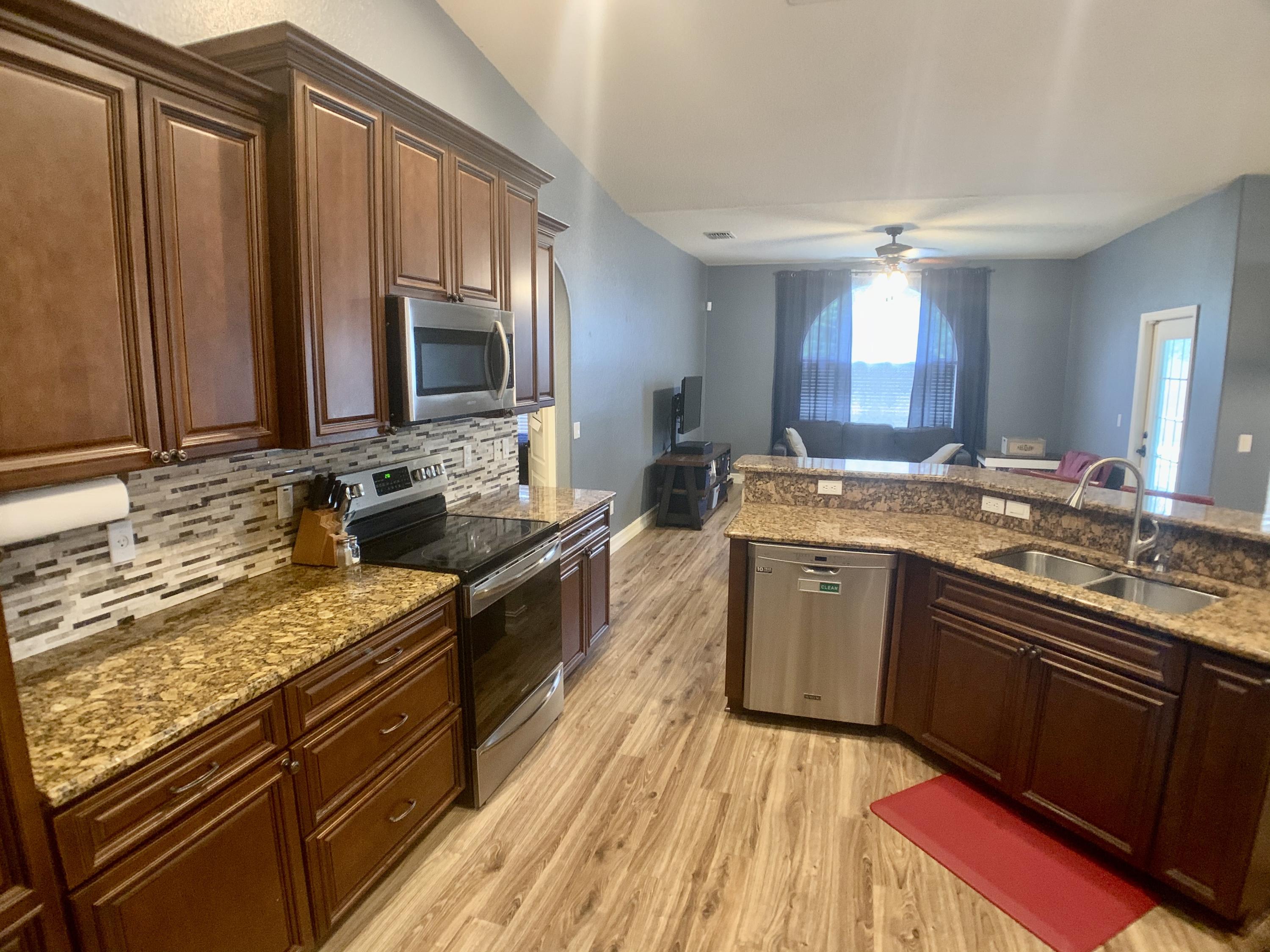 611 Southwest Aster Road Port St. Lucie, FL 34953 - Photo 8 of 40 3BCCED10-8201-49A7-A3FC-0146B4DA35C5_1_2