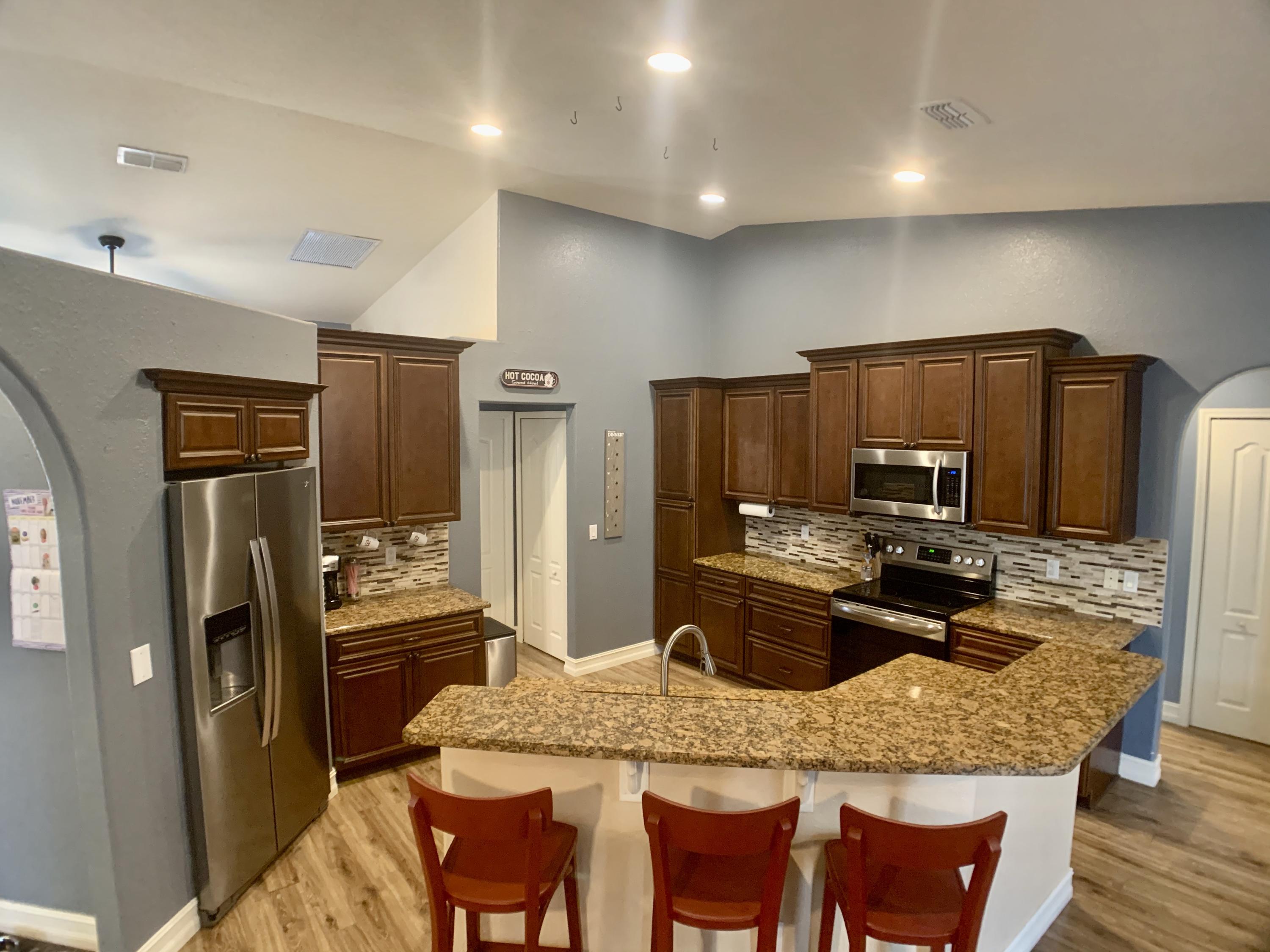 611 Southwest Aster Road Port St. Lucie, FL 34953 - Photo 9 of 40 ACBD9C81-CFA5-442E-9FA8-A061900433DA_1_2