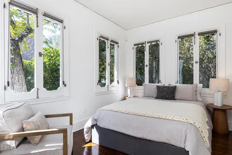 $2,695,000 | 1275 New York Drive, Altadena, CA 91001