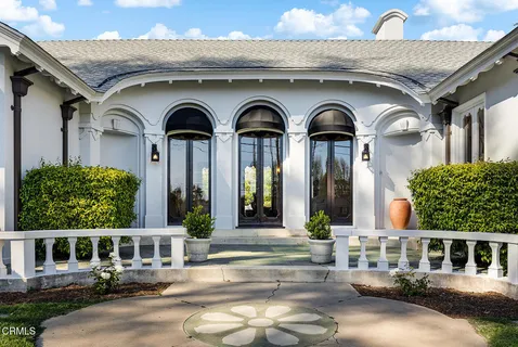 $2,695,000 | 1275 New York Drive, Altadena, CA 91001