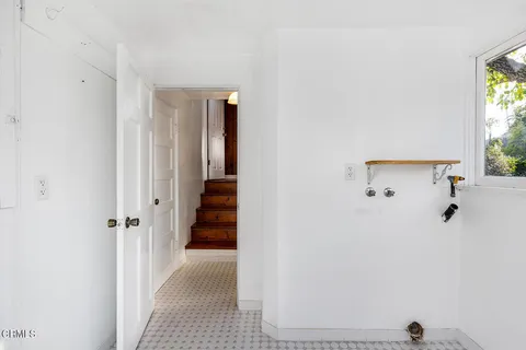 $2,695,000 | 1275 New York Drive, Altadena, CA 91001