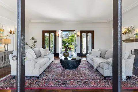 $2,695,000 | 1275 New York Drive, Altadena, CA 91001