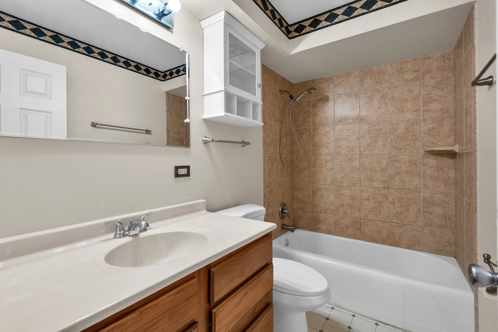 7952 Madison Street, Unit 2E River Forest, IL 60305 - Photo 15 of 25