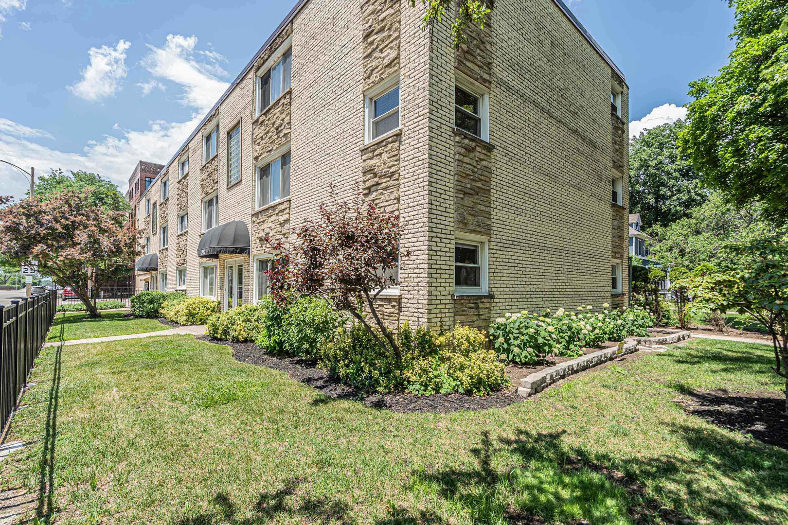 7952 Madison Street, Unit 2E River Forest, IL 60305 - Photo 21 of 25