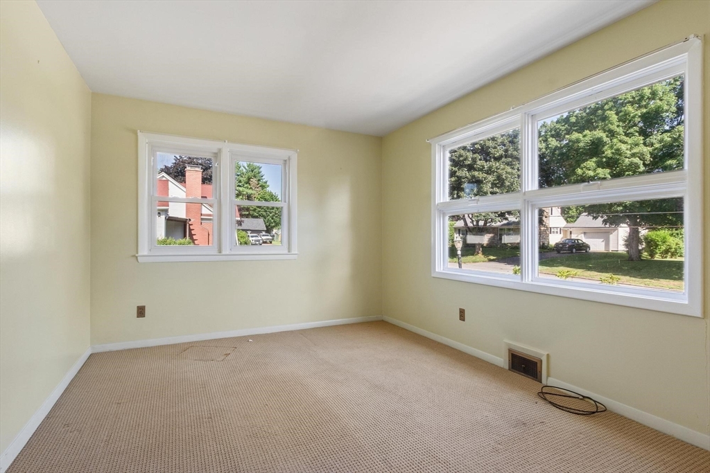 5 Sasur Street Three Rivers, MA 01080 - Photo 15 of 29