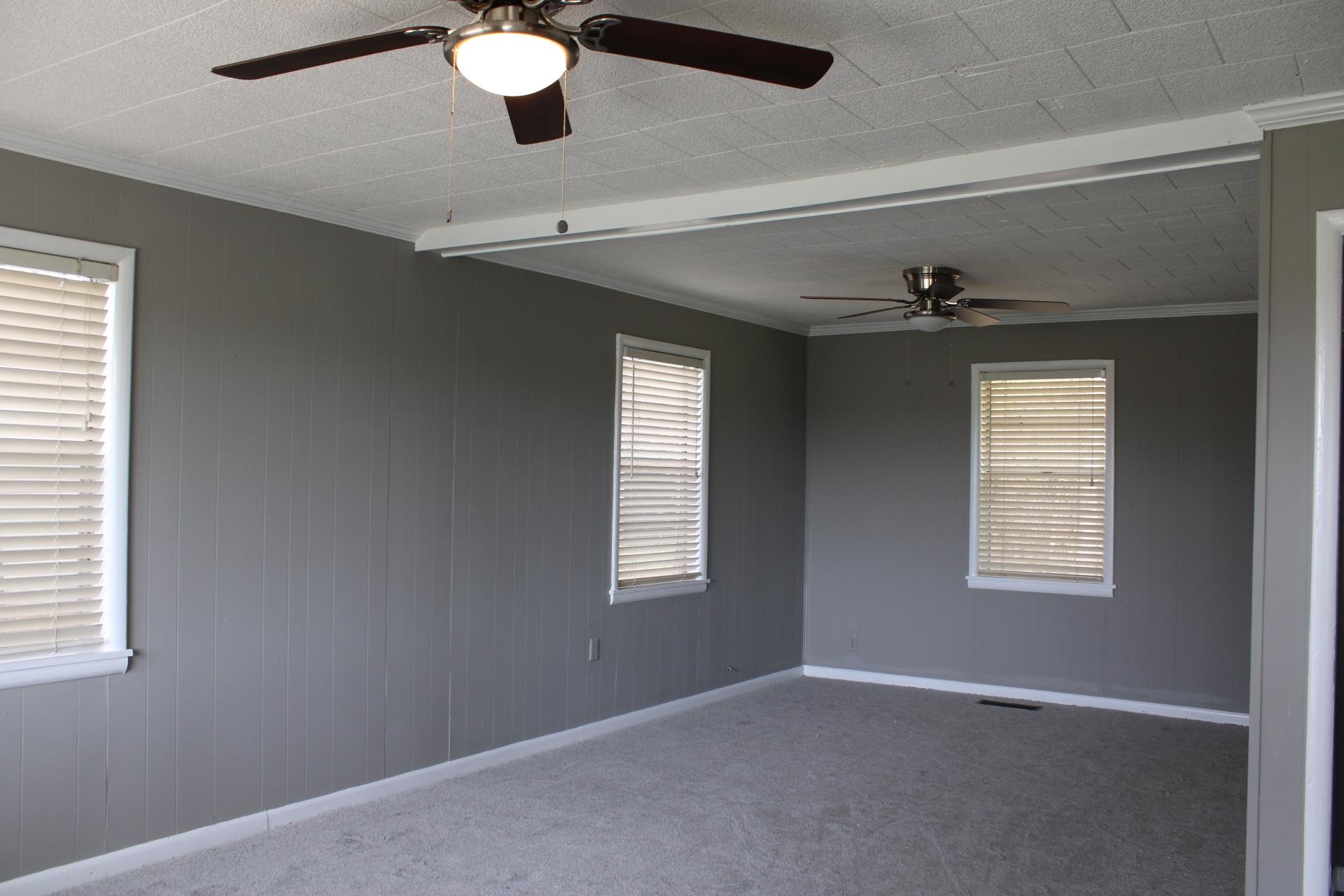 920 American Way Ripley, TN 38063 - Photo 3 of 18 an empty room that has a window