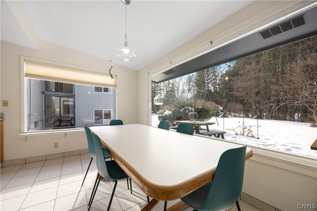 806 South Manlius Street Manlius, NY 13066 - Photo 20 of 49 Kitchen