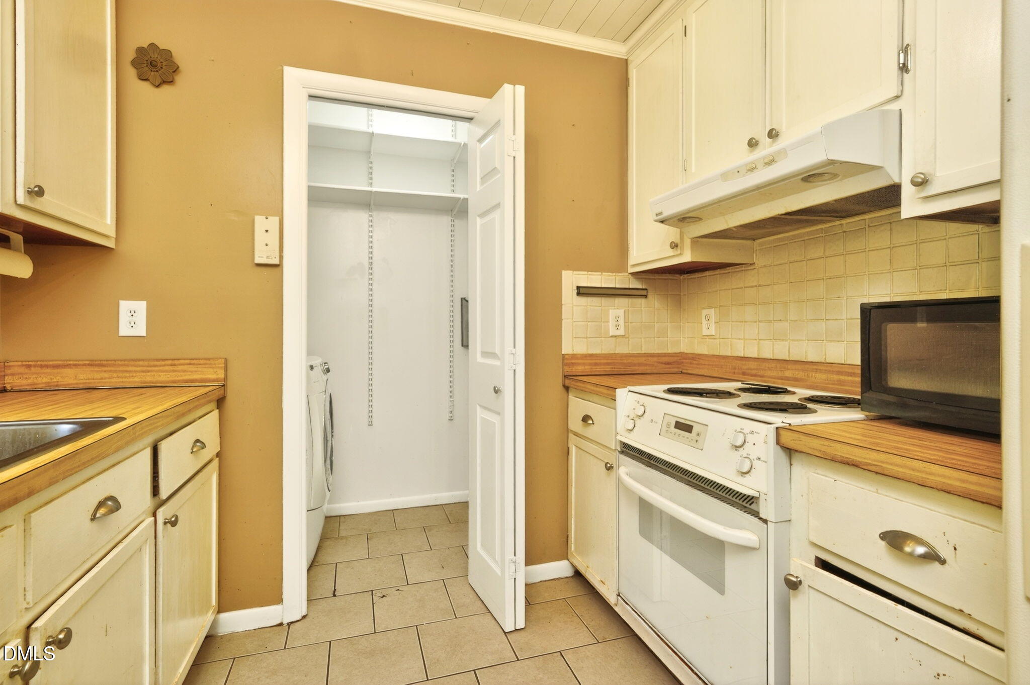 8104 Rhodes Road Apex, NC 27539 - Photo 13 of 27 15-104 Rhodes