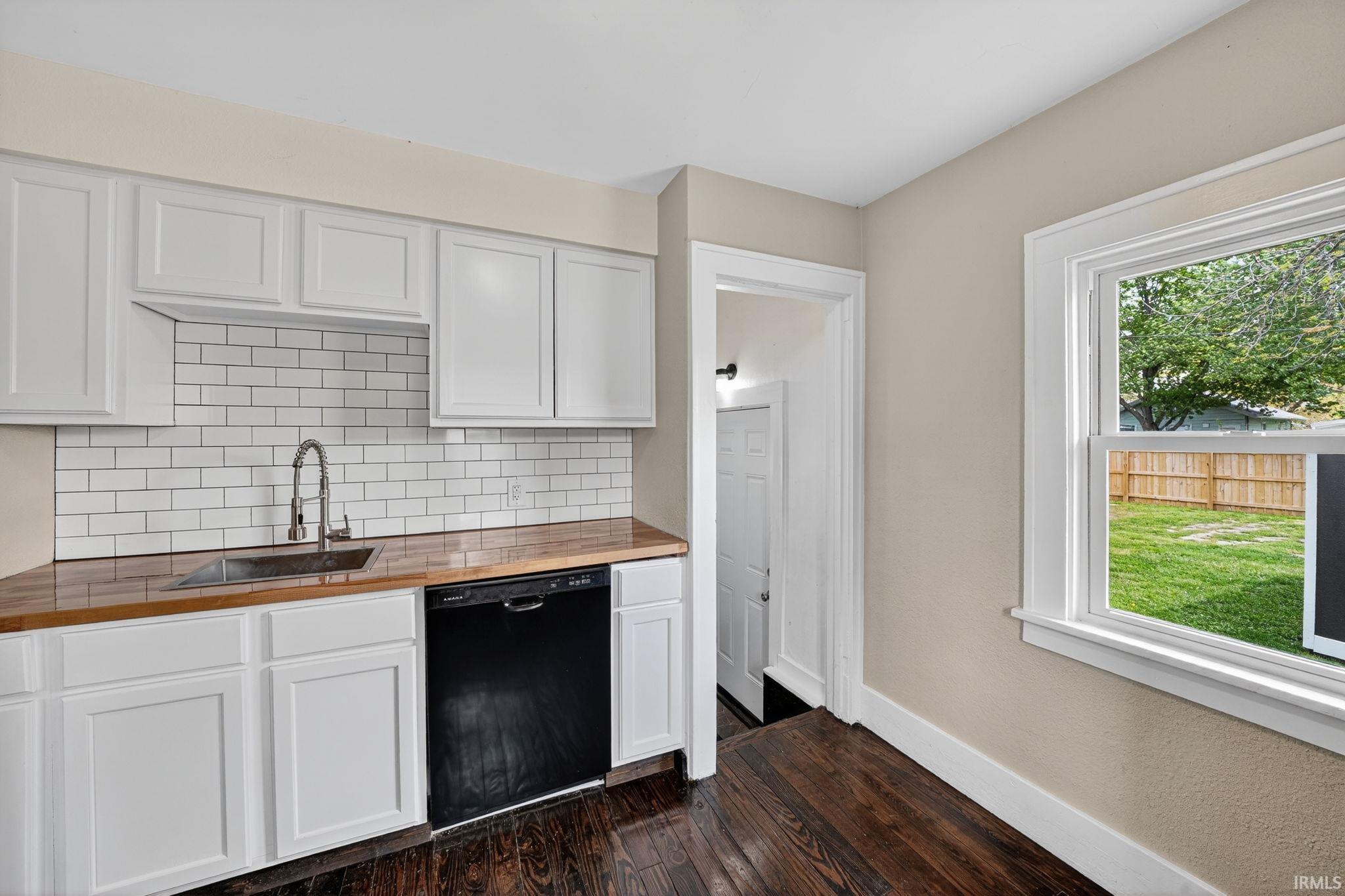 508 Hubbard Street Mishawaka, IN 46544 - Photo 11 of 32