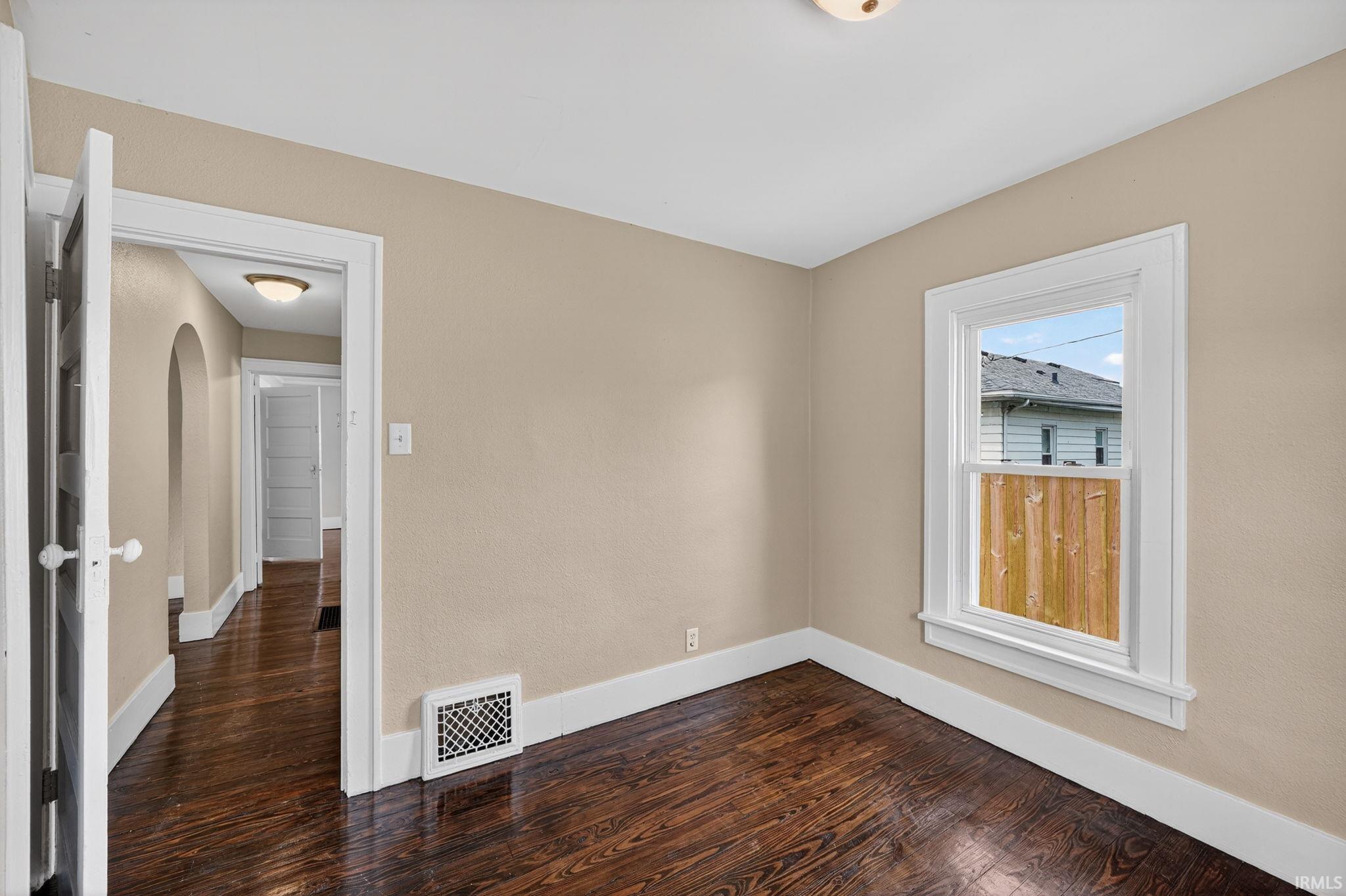 508 Hubbard Street Mishawaka, IN 46544 - Photo 21 of 32