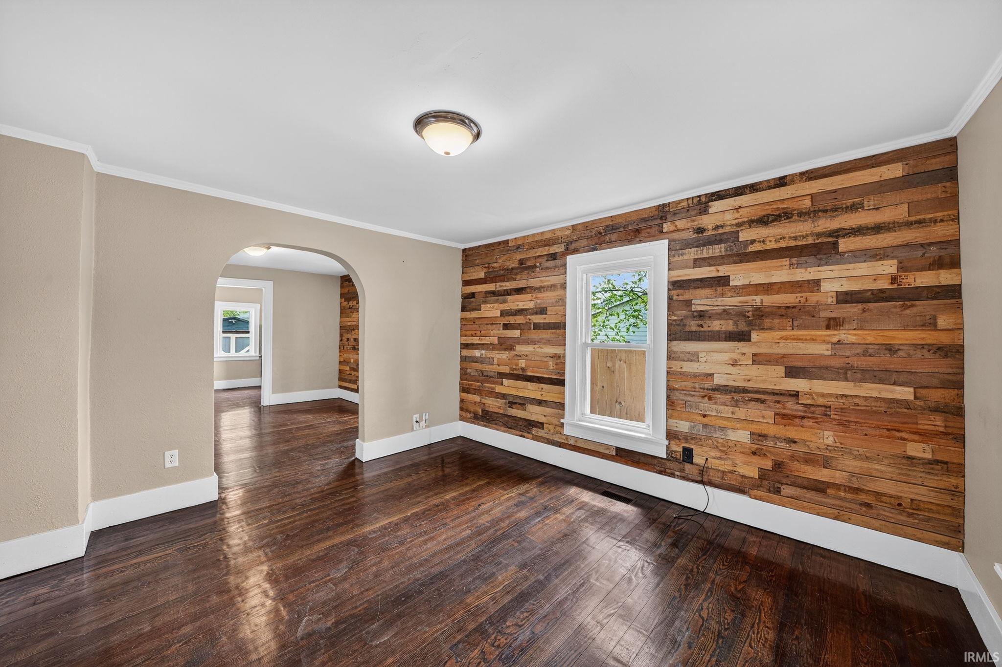 508 Hubbard Street Mishawaka, IN 46544 - Photo 8 of 32
