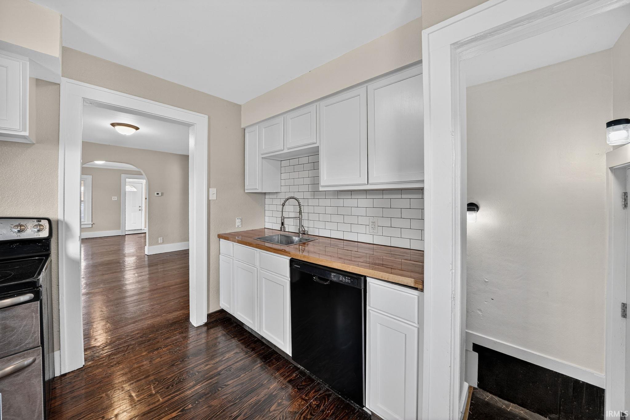 508 Hubbard Street Mishawaka, IN 46544 - Photo 10 of 32