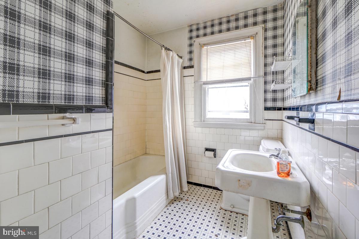 15 Ridge Road Severna Park, MD 21146 - Photo 12 of 40