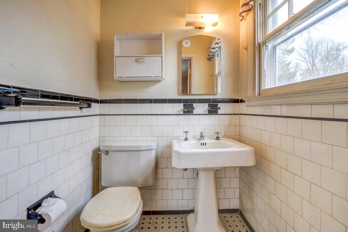 15 Ridge Road Severna Park, MD 21146 - Photo 17 of 40