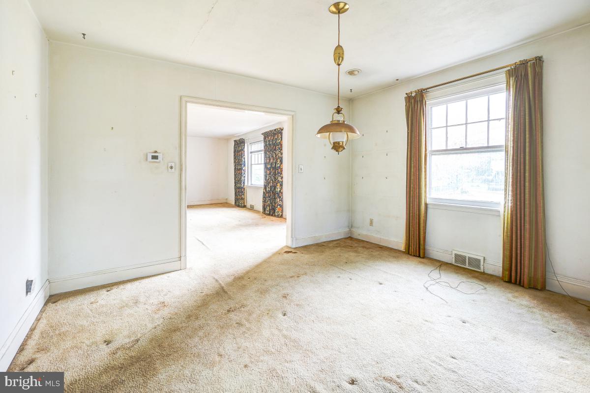 15 Ridge Road Severna Park, MD 21146 - Photo 7 of 40