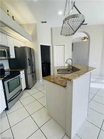 $2,600 | 2271 Eaton Lake Court, Lehigh Acres, FL 33973