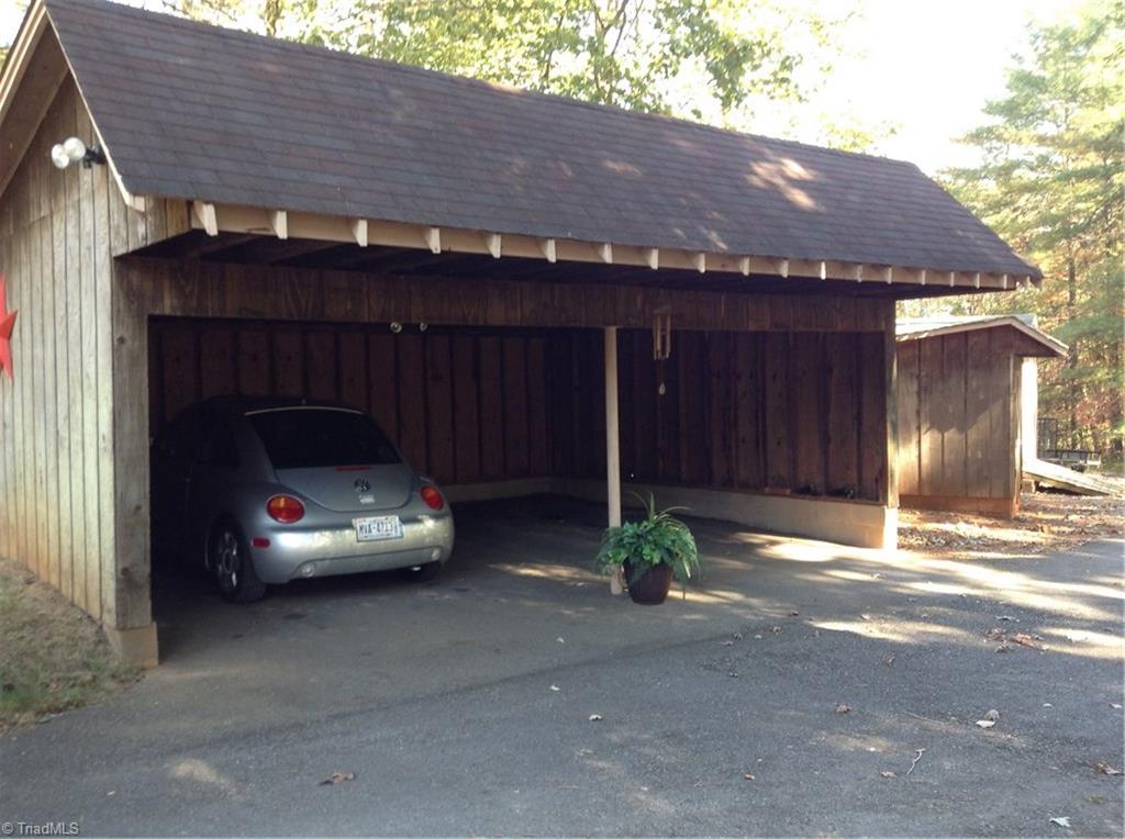 242 Arthur Haney Road Dobson, NC 27017 - Photo 5 of 30 Gallery Image 5
